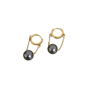 Elegant gold-plated hoop earrings with delicate chains and dark grey pearl pendants