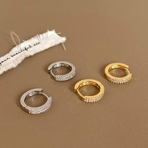 Boucles D Oreilles Créoles Étincelantes En Zircon À Double Rangée En Cuivre Plaqué Or Véritable Huggies Bijoux Mode Pour Femmes