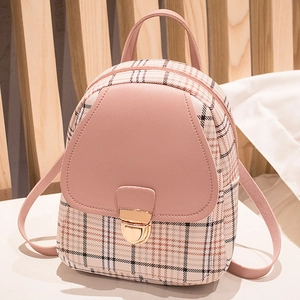 Mini mochila de PU rosa claro con cuadros, cierre dorado y asa de mano superior