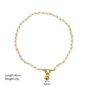 Detailed view of mother of pearl heart necklace with 40cm length and OT toggle clasp