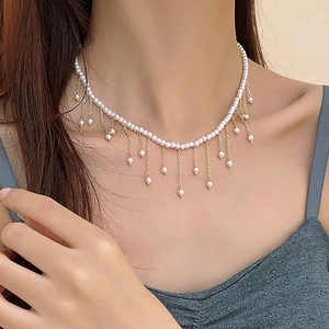 Elegant White Artificial Pearl Tassel Necklace For Women Golden Alloy Fringe Choker French Light Luxury Style Accessory