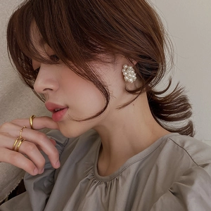 Elegant Artificial Pearl Cluster Stud Earrings With Copper Gold Plated French Retro Tulip Floral Jewelry For Women