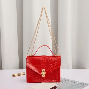 Red crocodile pattern shoulder bag with pearl lock and gold chain strap for women