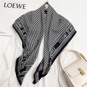 Sciarpa Quadrata Pied De Poule Raso Come Poliestere Twill Lettera Stampa Avvolgimento Testa Elegante Accessorio Collo Donne