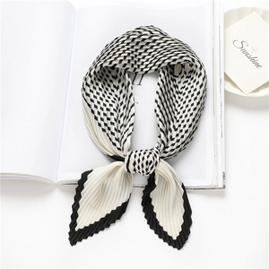 Pleated Scarf Women Geometric Striped Simulated Satin Small Square Neck Kerchief Minimalist Fashionable Elegant Accessory