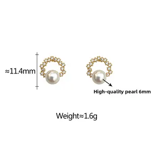Detail of luxury pearl and zircon stud earrings with precise weight and size dimensions