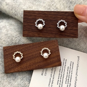 Elegant Artificial Pearl Stud Earrings With Zircon Halo Geometric Circle Copper Earring Post For Women French Vintage Style