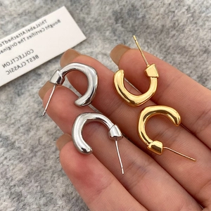 Créoles Minimalistes Épaisses En Forme De C Pour Femmes Puces D'oreilles En Laiton Poli Style Européen Moderne Bijoux