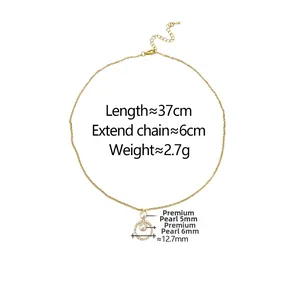 Detailansicht Perlenhalskette mit 37cm Länge und 12,7mm Zirkon besetztem Anhänger