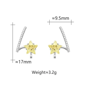 Detail view of star-shaped earrings with size dimensions 17mm x 9.5mm and 3.2g weight