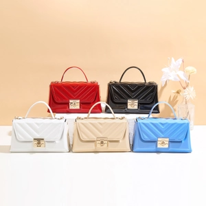 Elegant Women Chevron Quilted PU Leather Crossbody Bag Fashion Square Shoulder Handbag With Metal Chain Strap Daily Bag
