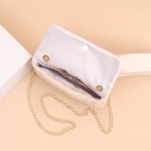 Fresh straw woven daisy crossbody bag with gold chain strap in light beige summer style