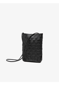Dettaglio della mini borsa porta cellulare in pelle nera intrecciata con trama fine