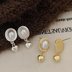 Boucles d'oreilles cœur vintage français avec perles en finitions or et argent