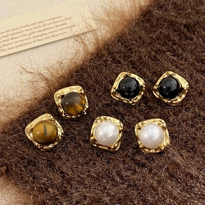 Boucles DOreilles Boutons Carrées Vintage Pour Femmes Avec Cadre En Cuivre Martelé Et Incrustation De Künstliche Perles Oeil De Tigre