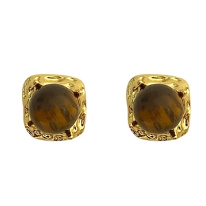 Boucles d'oreilles carrées dorées élégantes avec perles marron foncé de style minimaliste