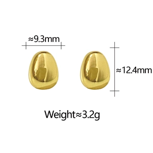 Spécifications détaillées de taille pour boucles d'oreilles ovales dorées polies
