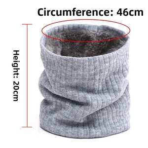 Tour de cou en tricot gris avec doublure pelucheuse, périmètre 46cm et hauteur 20cm