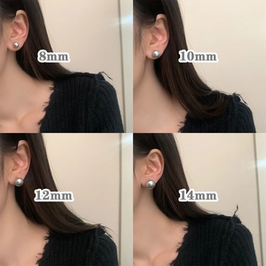 Size comparison of gray pearl stud earrings in 8mm, 10mm, 12mm, and 14mm diameters