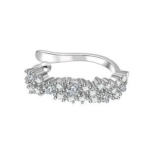 Manchette d'oreille argentée moderne avec deux rangées de zircons scintillants de style