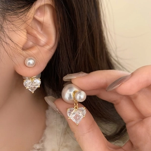Boucles d'oreilles cœur en zircon de style français avec perles et chaîne dorée