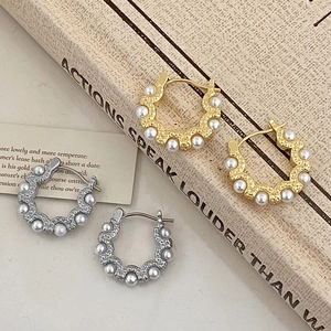 French Retro Scalloped Hoop Earrings Imitation Artificial Pearl Alloy 925 Sterling Silver Earring Post Elegant Jewelry For Women