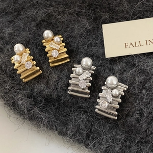 Geometric Stud Earrings With Copper Earring Post Alloy Artificial Pearl Zircon French Vintage Luxury Style Jewelry For Women