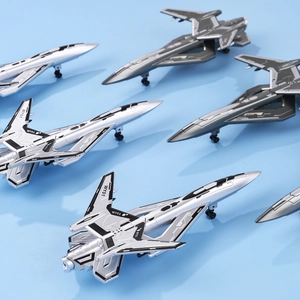 Kampfjet-Modellstifte in Silber und Dunkelgrau mit Flügeldetails und LED-Licht