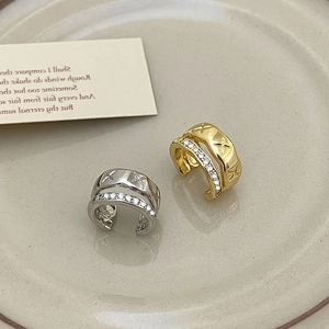 Dual-layer micro-paved zircon ear cuffs with star texture in gold and silver finish