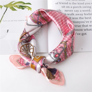 Square Scarf Imitation Satin Satin Vintage Chain Carriage Print Elegant Neck Wrap Retro Fashion For Women