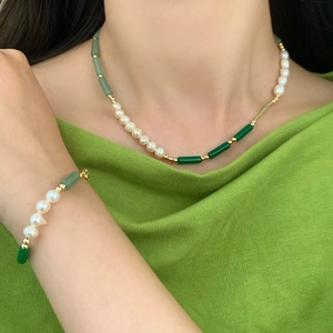 Elegant natural stone and freshwater pearl bracelet set with gold metal accents