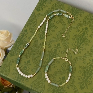 Bamboo style jewelry set with freshwater pearls and green jade beads for women