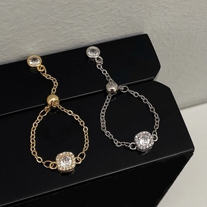 Adjustable chain ring set with square cubic zirconia in gold and silver plating