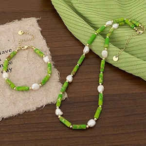 Chic green stone cylinder and baroque pearl jewelry set with necklace and bracelet