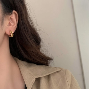 Elegant gold micro-set zircon hoop earrings with vintage geometric hollow texture