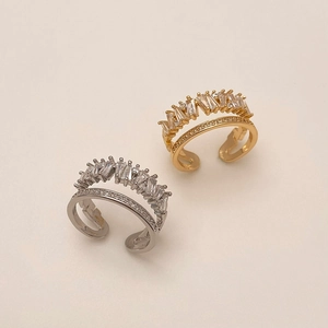 Luxurious double layer open ring in gold and silver with sparkling cubic zirconia stones