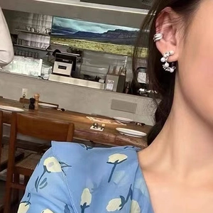Elegant C-Shaped Hoop Earrings Inlaid With Zircon And Artificial Pearls French Retro Style Copper Jewelry For Women Luxury Accessory
