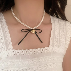 Artificial Pearl Necklace With Black Ribbon Bow And Copper Heart Pendant French Vintage Style For Women Sweet Elegant Clavicle Chain
