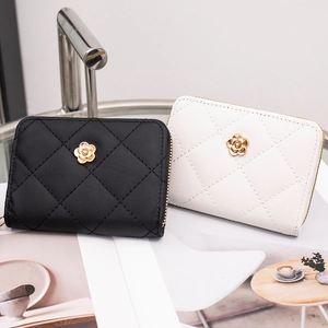 Quilted diamond short wallets for women with gold flower charm in black and white