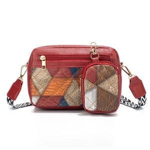 Borsa a tracolla retrò con patchwork a rombi colorati e mini portamonete coordinato