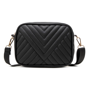 Schicke schwarze Stepptasche mit V-Muster und goldenen Reißverschlussdetails