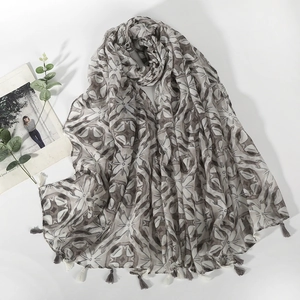 Écharpe à motif chat géométrique gris et blanc avec glands en tissu de fil de Bali doux