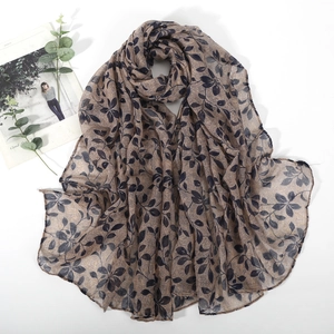 Écharpe À Imprimé Feuilles Pour Femmes En Fil De Bali Châle Léger En Voile Protection Solaire Élégante Foulard Accessoire