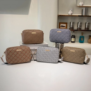 Vintage Geometric Printed Camera Crossbody Bag For Women Fashion PU Leather Small Square Shoulder Bag With Wide Jacquard Strap