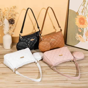 Borsa A Spalla Trapuntata In Pelle PU Borsa Sottobraccio Con Portamonete Rotondo Dettagli Dorati Donna