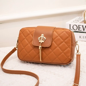Damen Mode Gesteppte PU Leder Umhängetasche Mit Goldener Krone Quaste Dekor Crossbody Kleine Quadratische Tasche Alltag Handtasche
