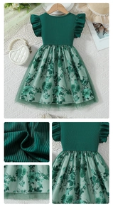 Détails de jupe en tulle à fleurs et haut en maille vert foncé avec manches à volants