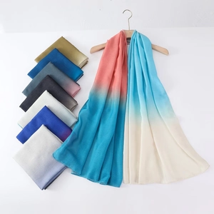 Écharpe dégradée légère pour femme en coton et lin idéale comme châle de protection