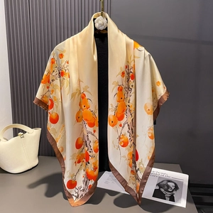 Elegante Sciarpa Quadrata In Raso Satinata Stampa Floreale Cachi Scialle Protezione Solare Hijab Versatile