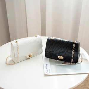 Crossbody Bag Crocodile Pattern PU Leather Women Small Square Shoulder Bag With Gold Chain Strap And Metal Rotary Lock